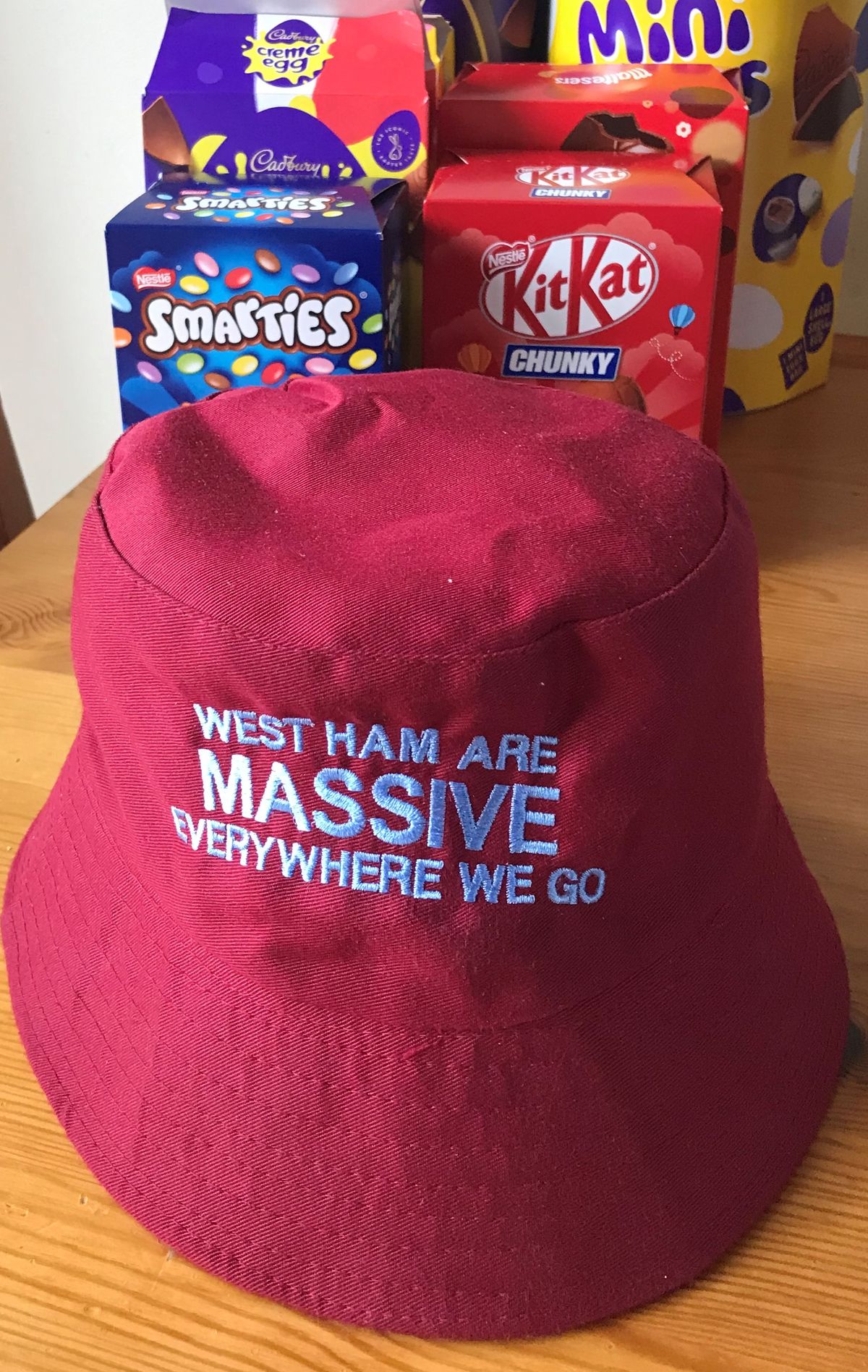 West ham best sale bucket hat